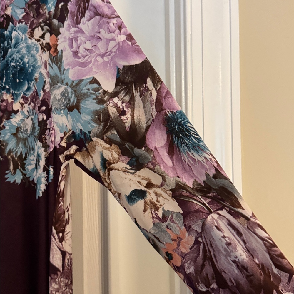 Bellamie Floral Patterned Top - Picture 3 of 7